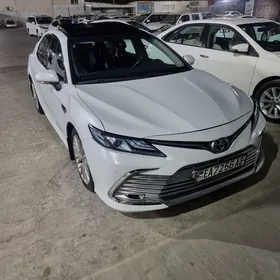 Toyota Camry 2018