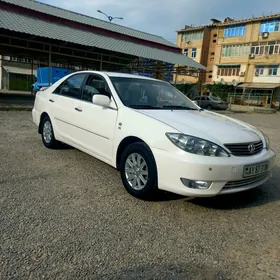 Toyota Camry 2004