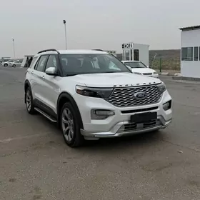 Ford Explorer 2023