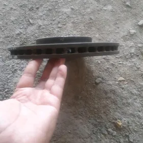 опел остира  2 матор