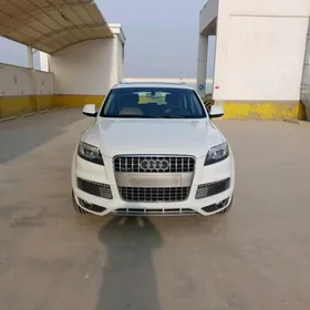 Audi Q7 2012