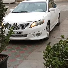 Toyota Camry 2010