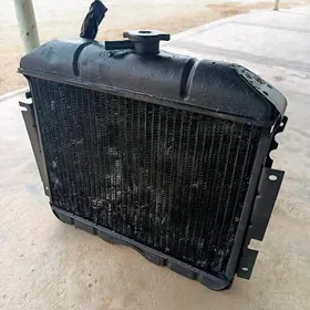 RADÝATOR GAZ 24. UAZ
