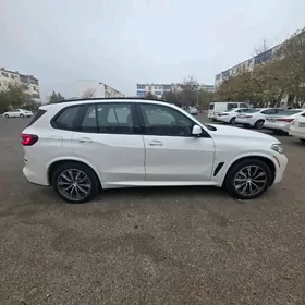 BMW X5 2023