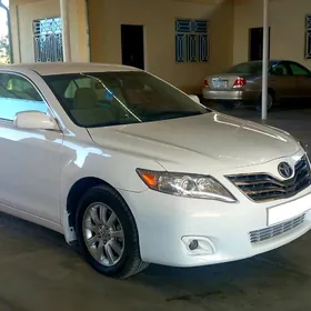 Toyota Camry 2011