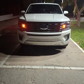 Ford Expedition 2021