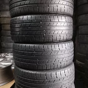 235 45 18 ROADISTONE