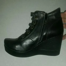 Новая Обувь. Кожаные