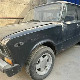 Lada 2103 1980