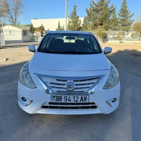 Nissan Versa 2014