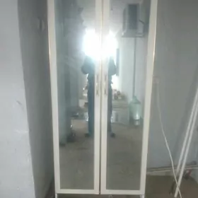 Mebel köwüş goýulýan