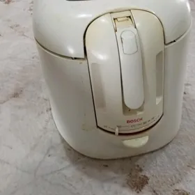 фритюрница, соковыжемалка.