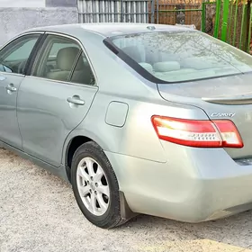Toyota Camry 2011