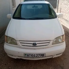 Toyota Sienna 2001