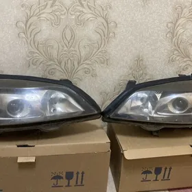 Opel astra j lupa far