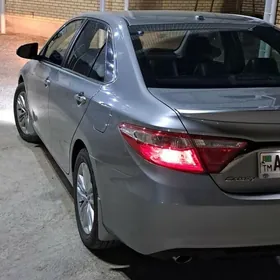 Toyota Camry 2016