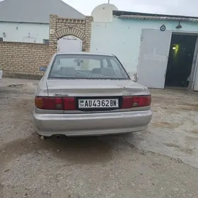 Mitsubishi Lancer 2001