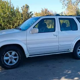 Infiniti QX4 2002