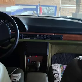 Mercedes-Benz 300CE 1989