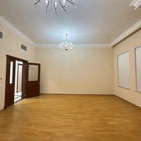 lenina T.Şayoly Ruhnama