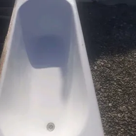 ванна чугун