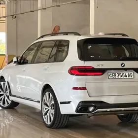 BMW X7 2024