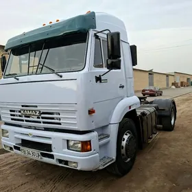 Kamaz 6520 2005