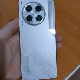 Tecno Camon 30 ekran