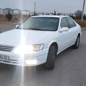Toyota Camry 2000