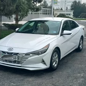 Hyundai Elantra 2021