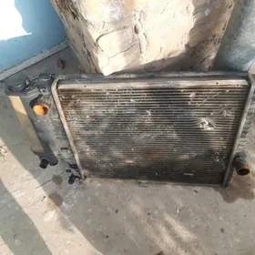 Bmw.Radiyator satlyk