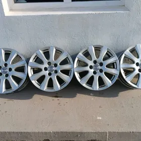 Toyota Aurion diska 17 lik