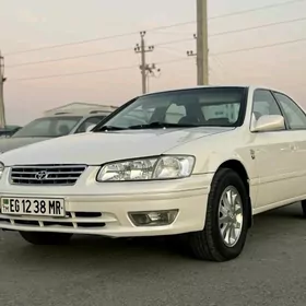 Toyota Camry 2000
