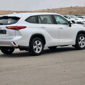 Toyota Highlander 2021