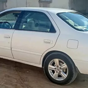 Toyota Camry 1999