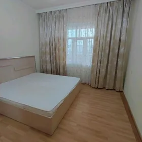 Продаю 2 ком мир 1