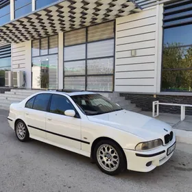 BMW E39 2001