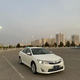 Toyota Camry 2013