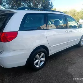 Toyota Sienna 2009