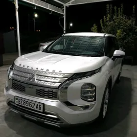 Mitsubishi Outlander 2022