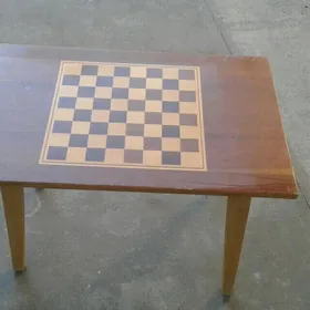 sahmatny stol  raskladnoy