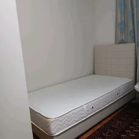 кровпть + тумба,Турция