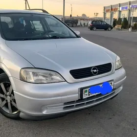 Opel Astra 2000