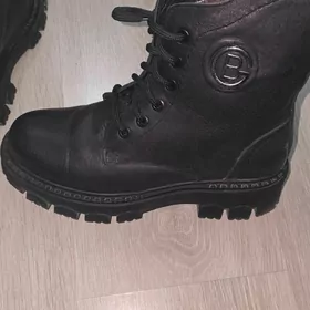 женские ботинки