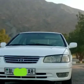 Toyota Camry 2000
