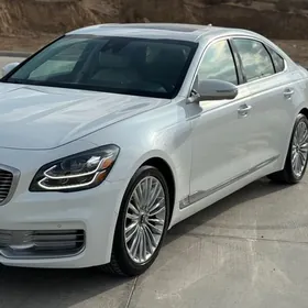 Kia K900 2019