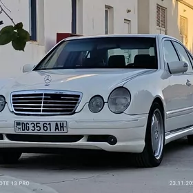 Mercedes-Benz E55 AMG 2000
