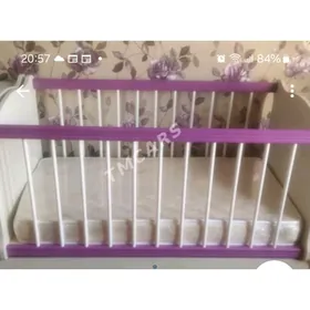 Детский спальный кровать.