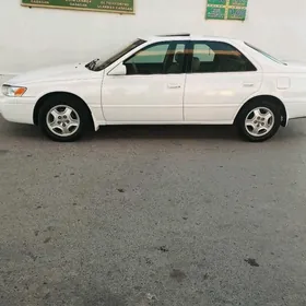 Toyota Camry 1999