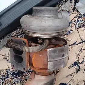 Mersedes turbina Actros